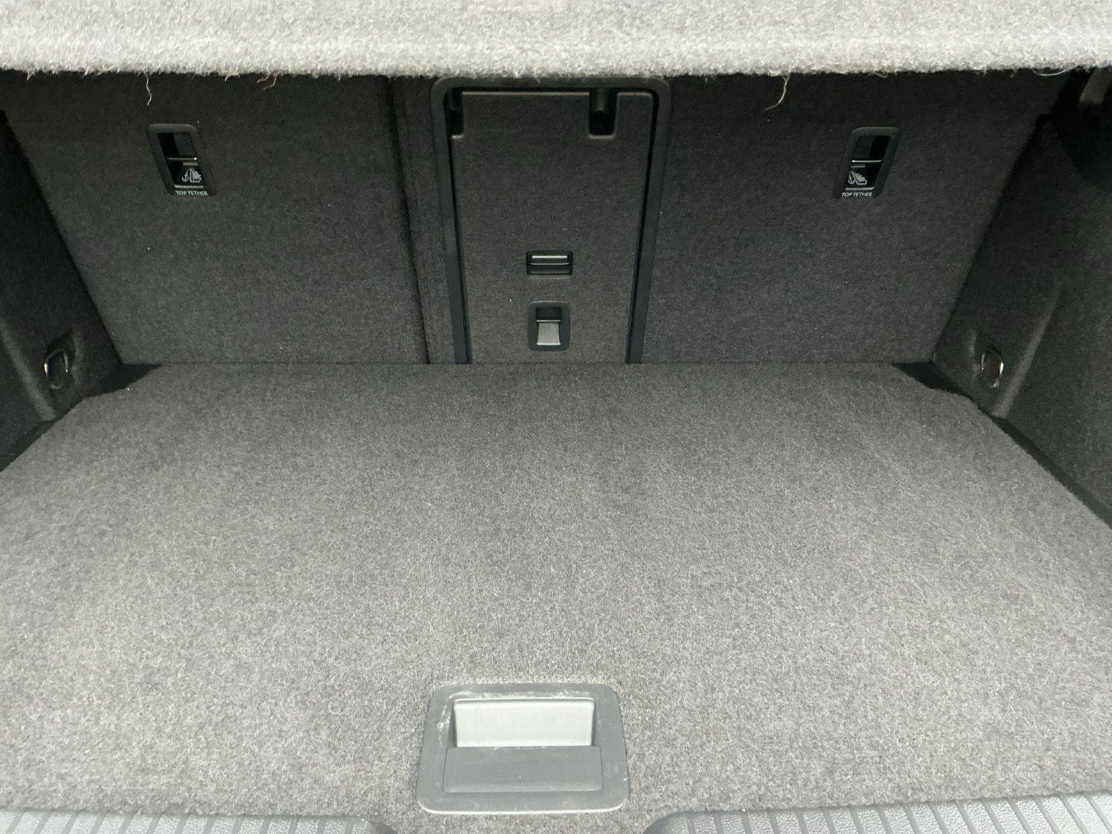Volkswagen Golf VIII 1.5TSI ACTIVE 5JG+LEDplus+STDHZG+NAVI, миниатюра 14