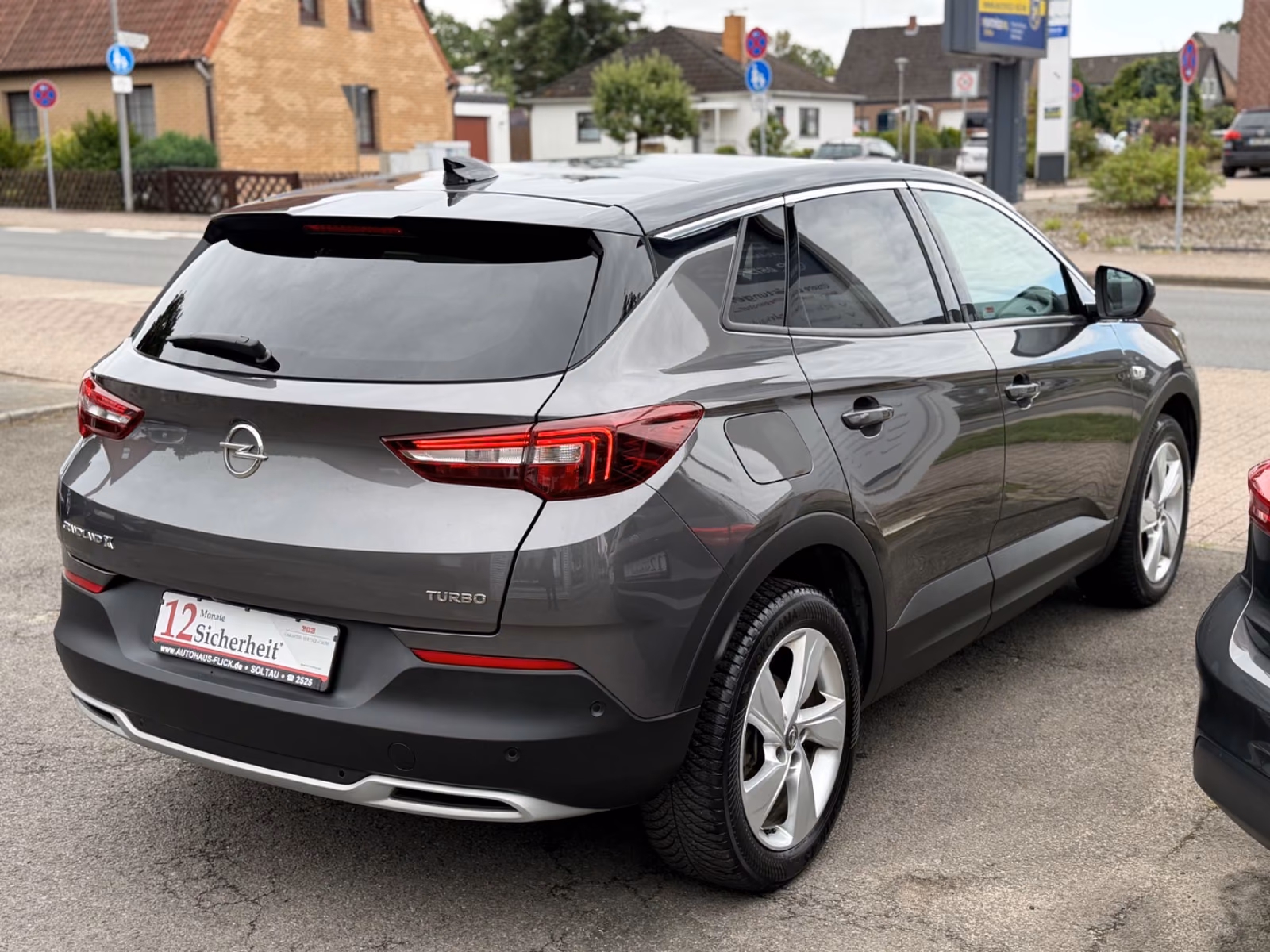 Opel Grandland Innovation/Navi/LED/Leder/Keyless/Pano