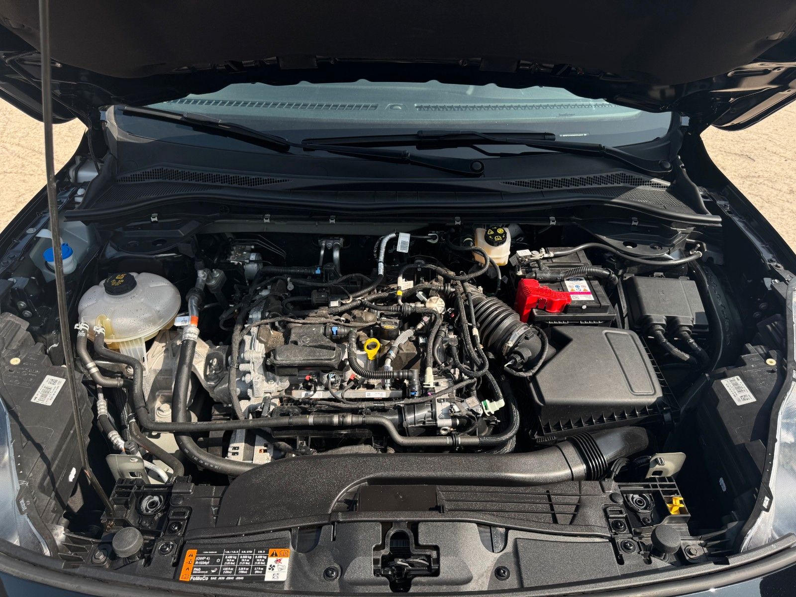 Fahrzeugabbildung Ford Kuga 1.5 EB Cool & Connect Navi CarPlay SHZ AHK