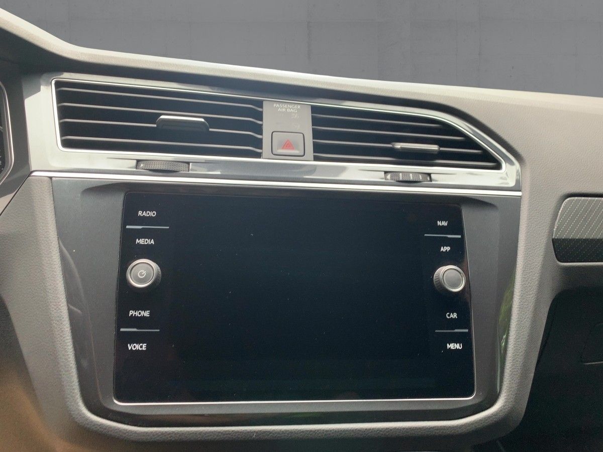 Volkswagen Tiguan 2.0 TDI DSG 4M R-Line MATRIX+NAV+20"+LEDE foto 17