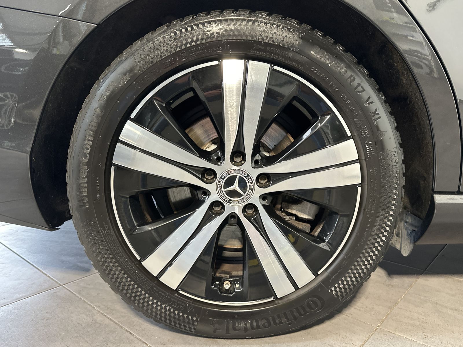 Fahrzeugabbildung Mercedes-Benz C 200d T Avantgarde NAV+LED+VCOCK+CARPLAY+1HD+PP