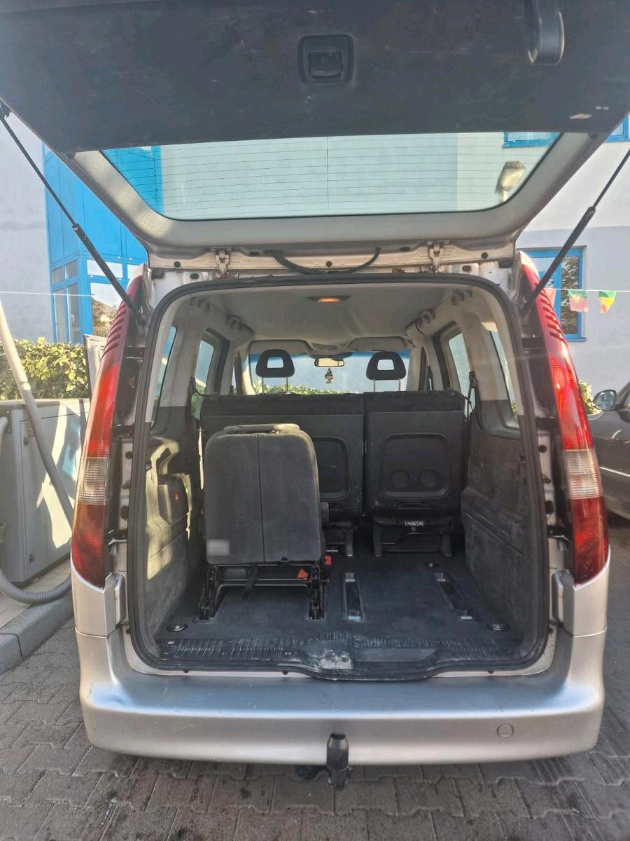 Mercedes-Benz Vaneo 2004 — photo 14
