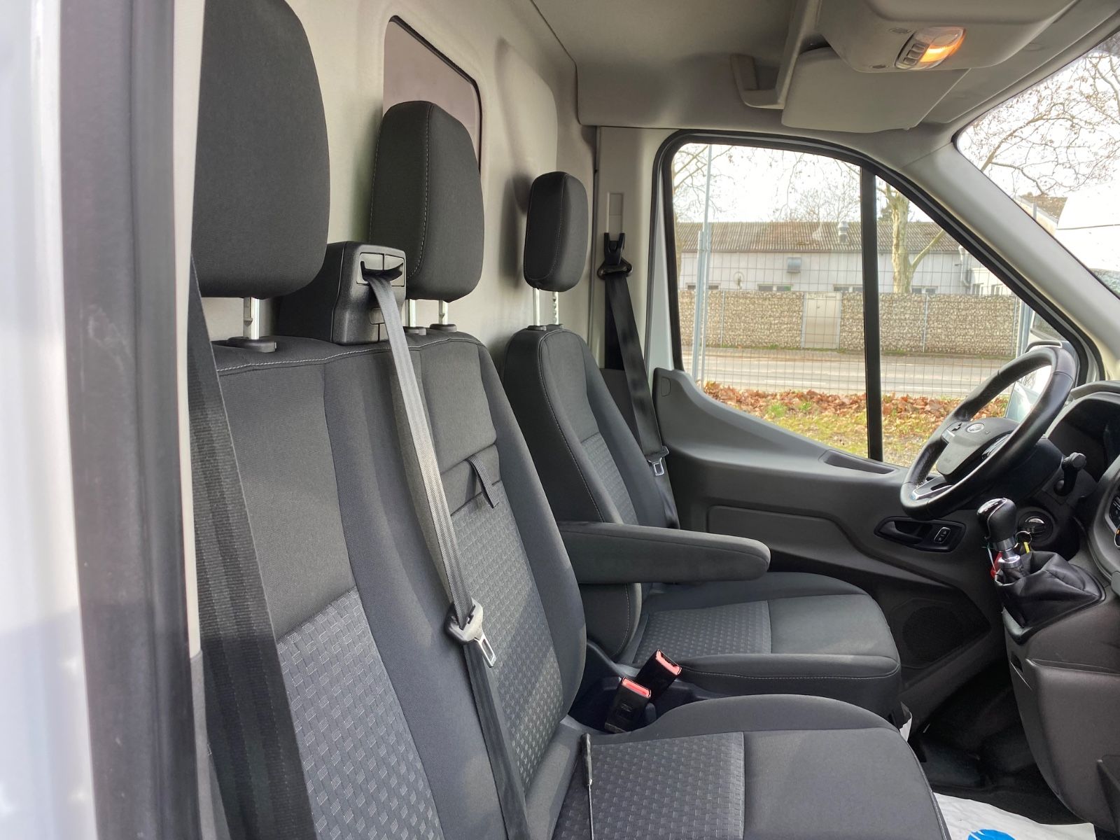 Fahrzeugabbildung Ford Transit Kasten 350 L3H2 Trend,AHK,SHZ,StHZ,SHgep