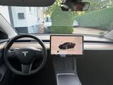 Tesla Model 3 HA | 1. Hand | Avilo Zertifiziert - gebrauchte Tesla Model 3 aus dem Jahr 2023