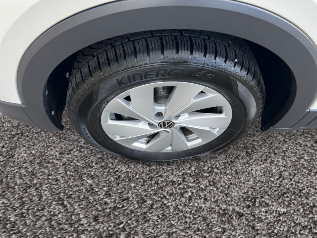 Fahrzeugabbildung Volkswagen T-Cross 1.0 TSI DSG Life ACC Navi