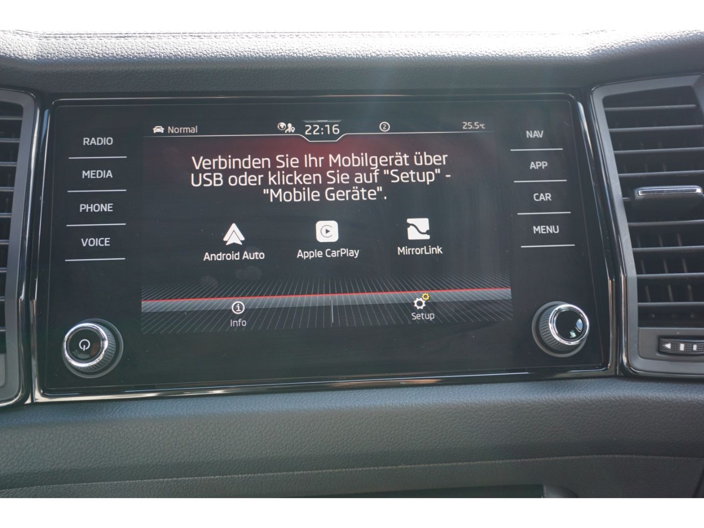 Skoda Kodiaq 2.0 TDI Sportline 4x4 DSG AHK Navi LED AC foto 24