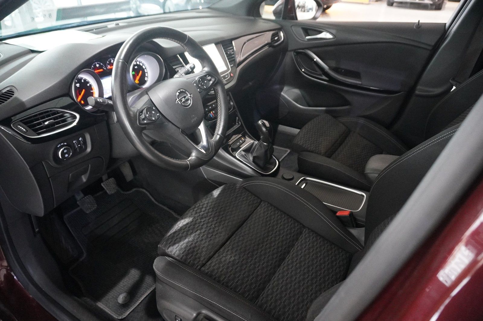 Fahrzeugabbildung Opel Astra K ST 1.4T DYNAMIC NAVI/LED/KAMERA/SPORT/SH