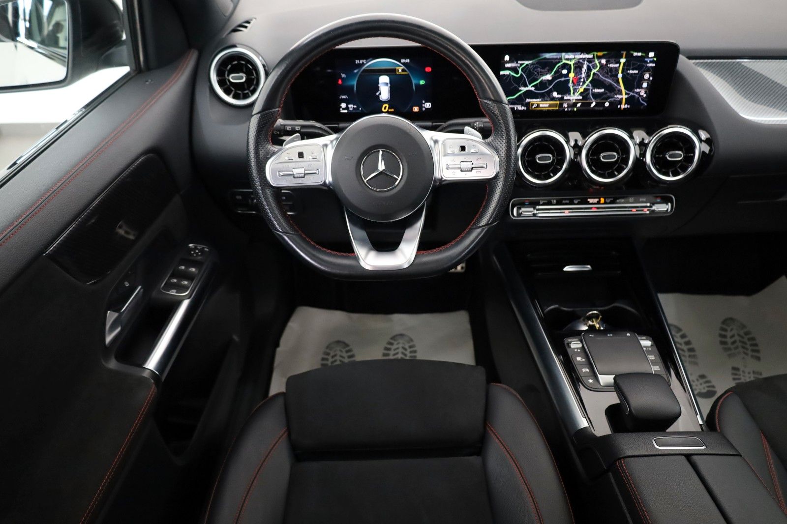Fahrzeugabbildung Mercedes-Benz GLA 200 d, AMG line, Navi,LED,Kamera,Panorama