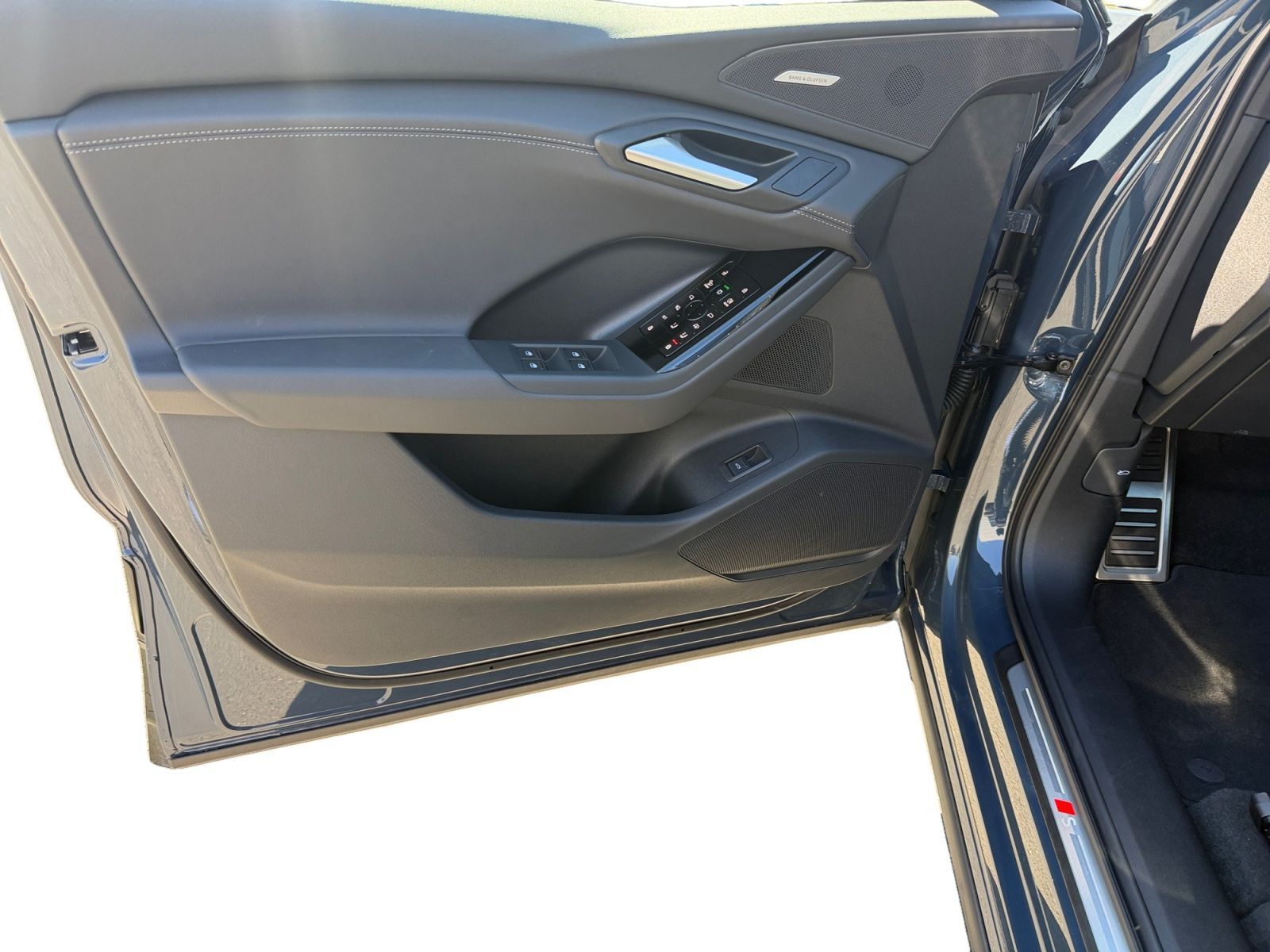 Audi SQ6 e-tron - Bild 15