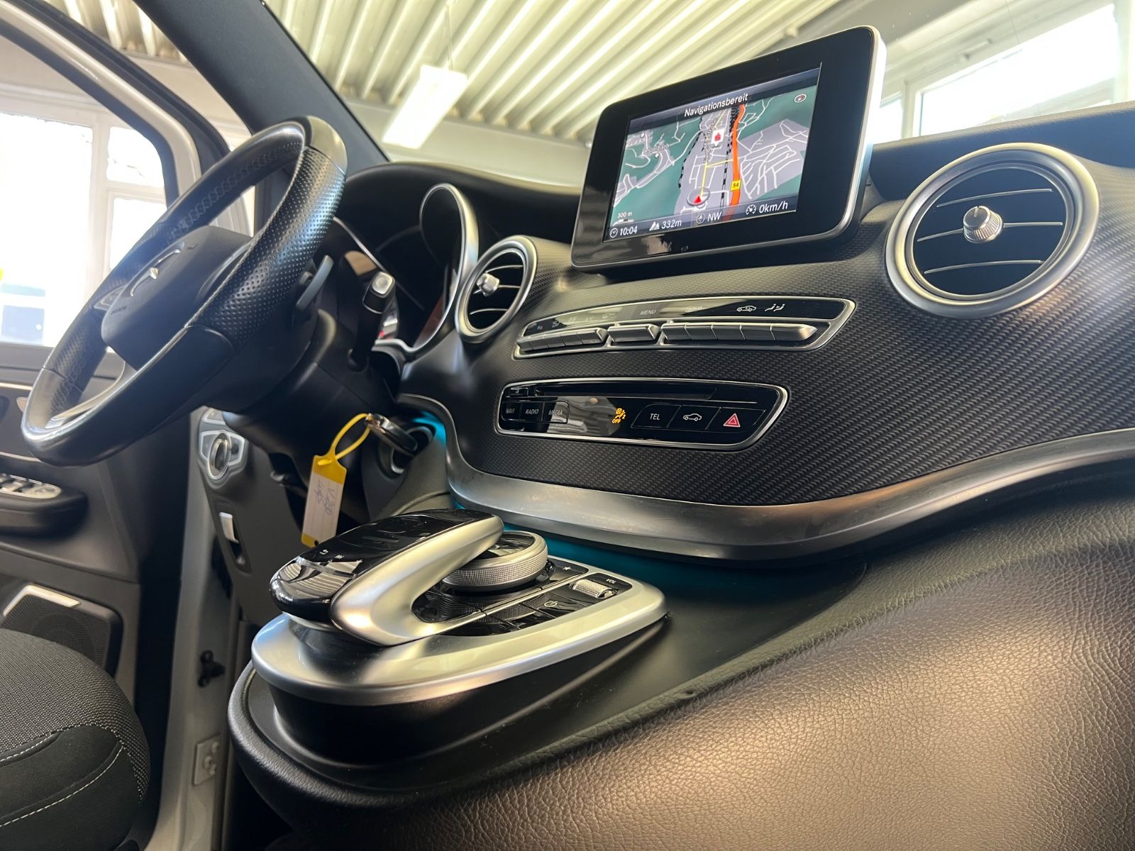Fahrzeugabbildung Mercedes-Benz V 250 d EDITION lang AMG *AMBIENTE*KAMER*LED*