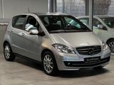 Mercedes-Benz A 160 PARKTRONIC KLIMAANLAGE SHZ+ALUFELGEN+TEMPO - Mercedes-Benz A 160 in Stuttgart