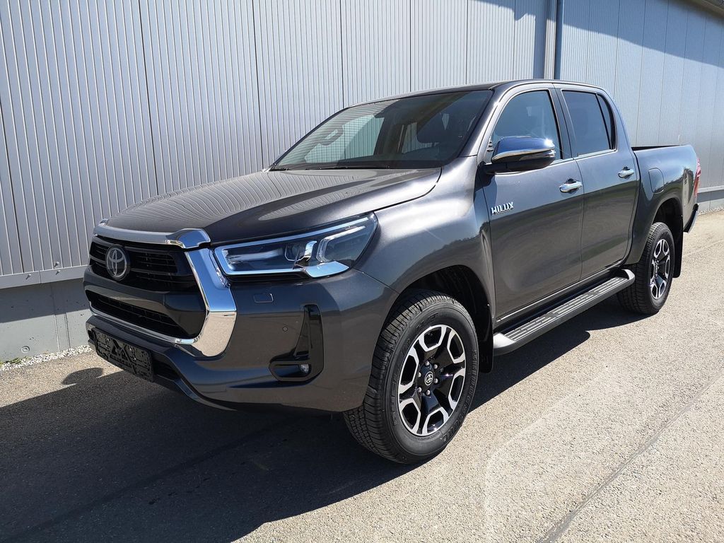 Toyota Hilux Double Cab 2,8D 4WD A/T 150 kW (204 PS)...