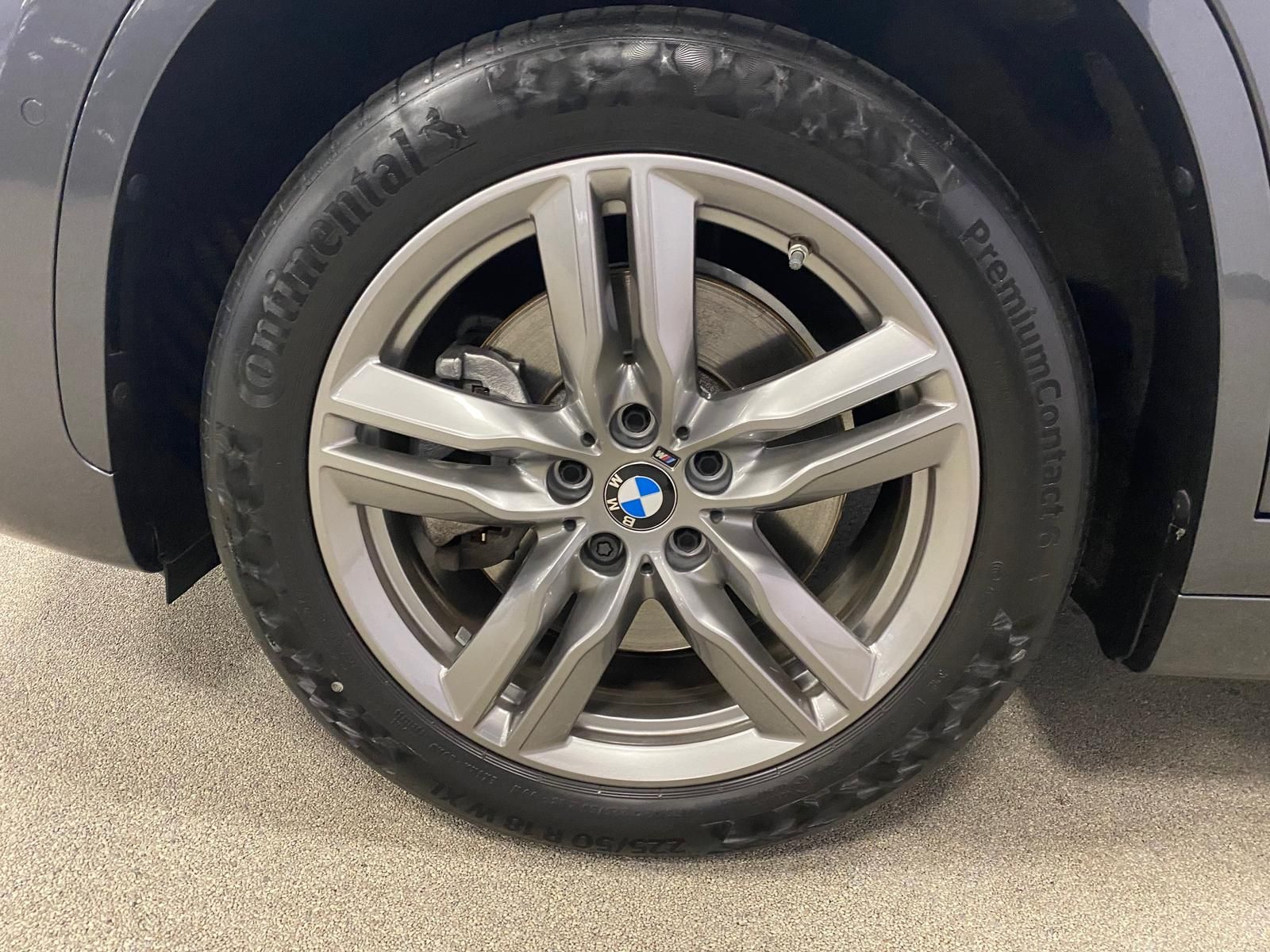 Fahrzeugabbildung BMW X1 sDrive20i M Sport+LEDER+NAVI+KAMERA+M Paket