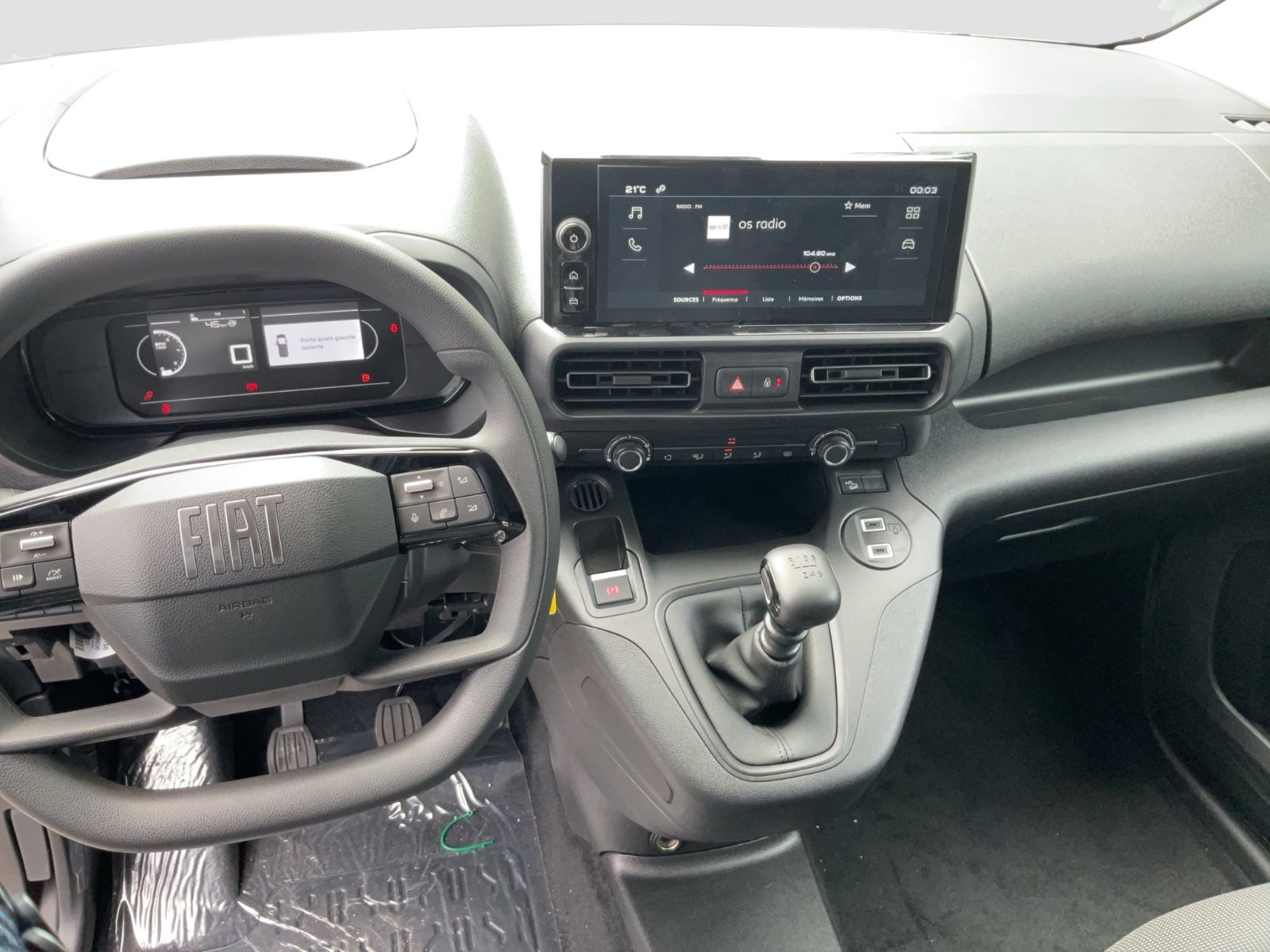 Fahrzeugabbildung Fiat Doblo L1 KaWa 1.5 131 PS MT + Winterpaket,Kamera