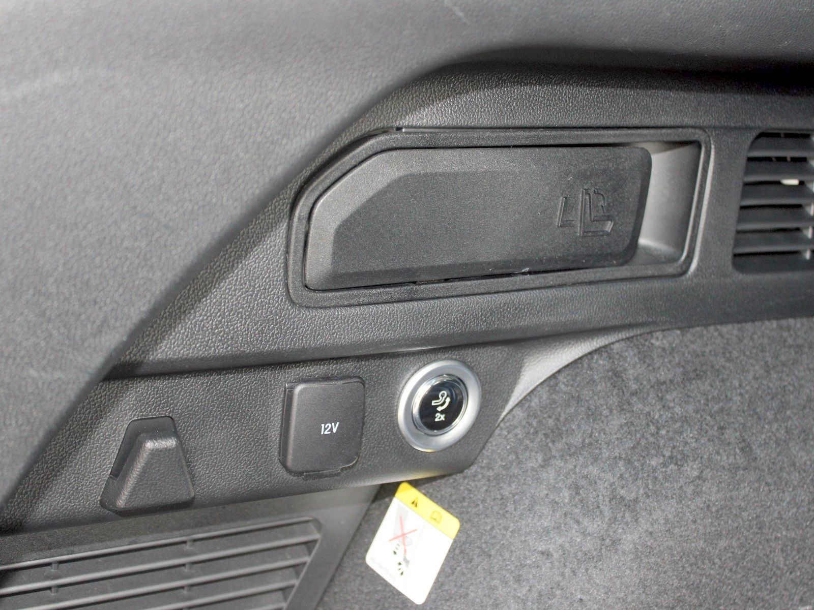 Fahrzeugabbildung Ford Kuga Plug-In Hybrid Vignale 2,5 Duratec