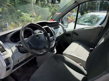 Opel Vivaro - 7