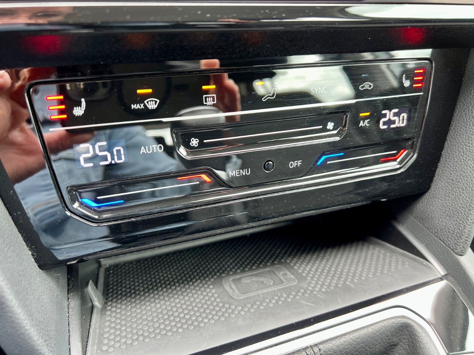 VW Passat Variant Business AAC NAVI SHZ MASSAGE