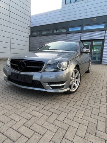 Mercedes-Benz C 250 Sport Coupé Autom. Sport