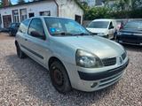 Renault Clio Authentique 1.2 - Renault Clio aus 2003: 1.2