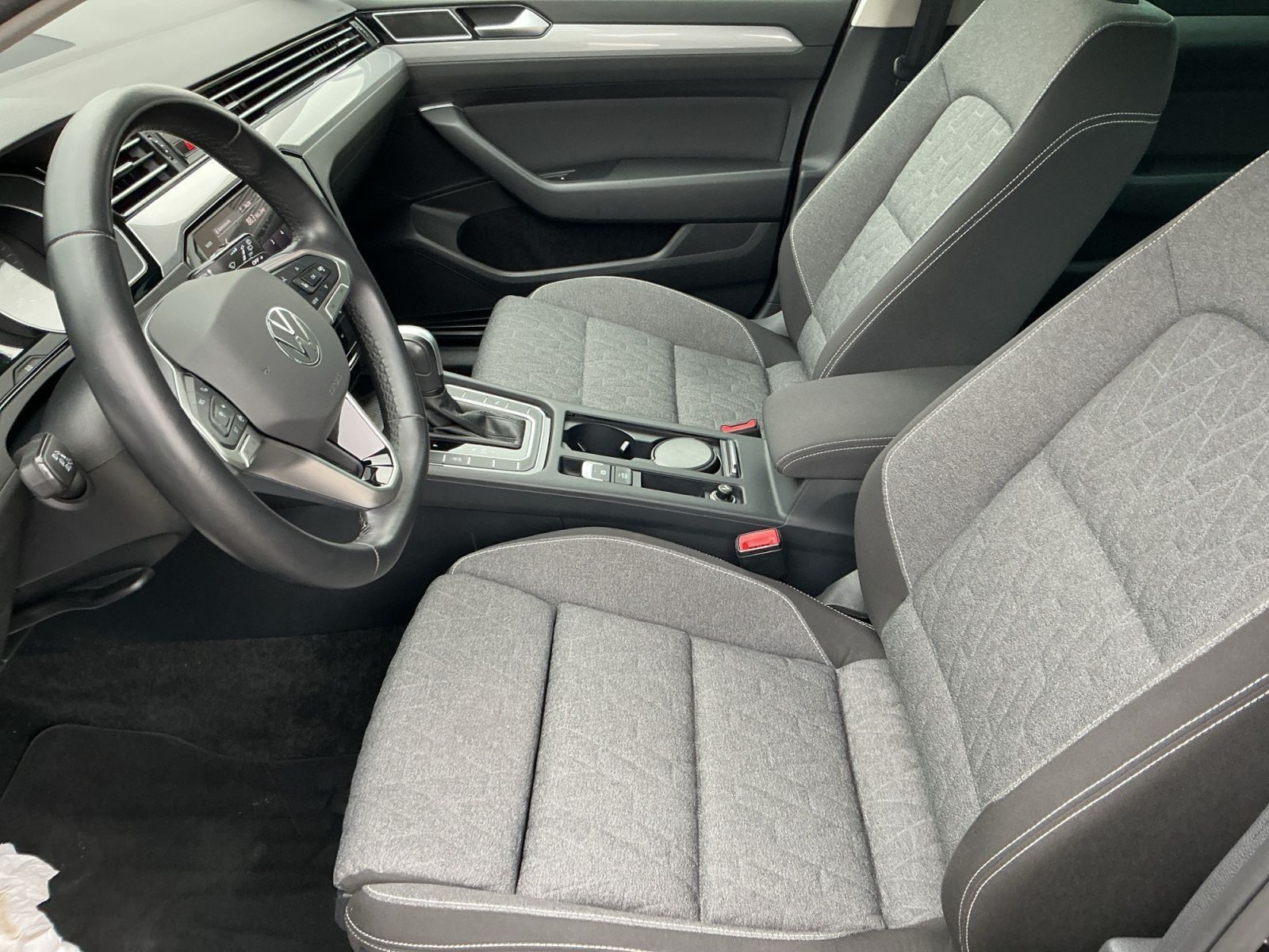 Volkswagen Passat Variant - Bild 12