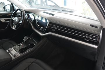 Volkswagen Touareg - 10