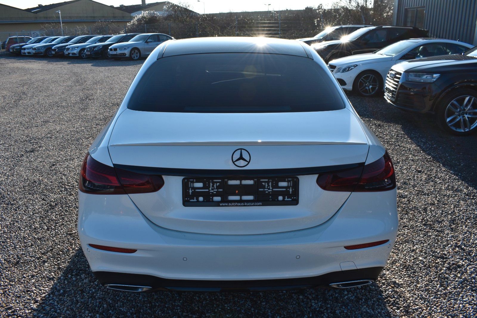 Fahrzeugabbildung Mercedes-Benz E 400d  Lim. 4Matic designo Multibeam AMG Line