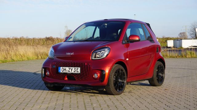 Smart ForTwo Cabrio EQ Vollausstattung 22kW JBL Exclus