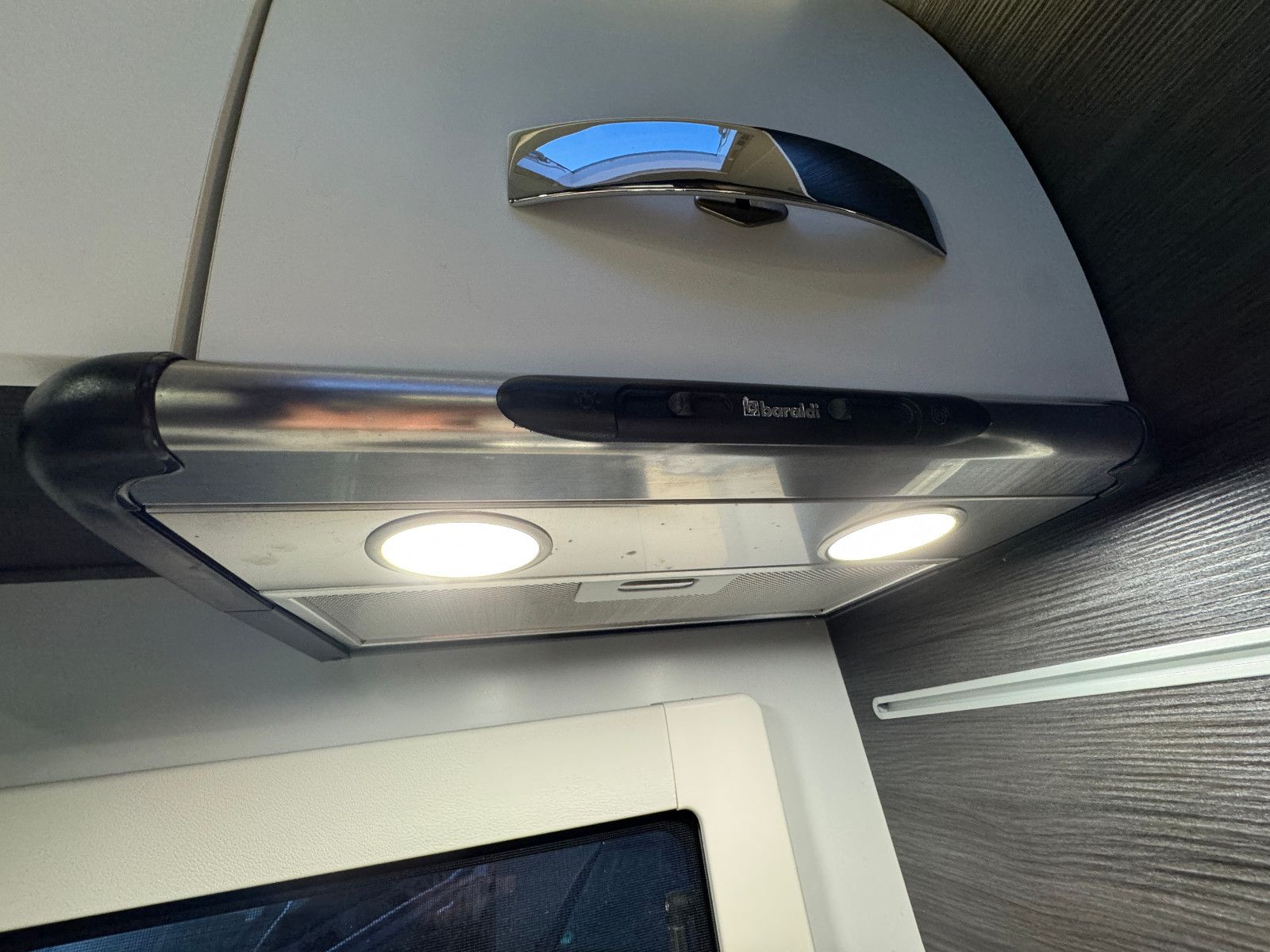 Fahrzeugabbildung Benimar Mileo M282 LOUNGE LUFTFEDERUNG SOLAR TV SAT AHK