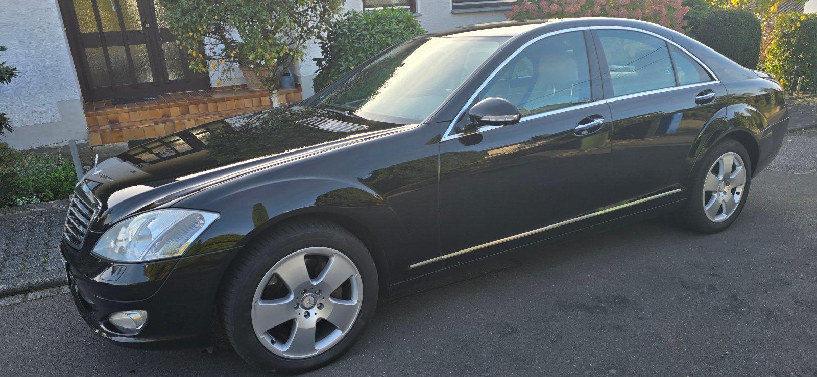 Mercedes-Benz S 320
