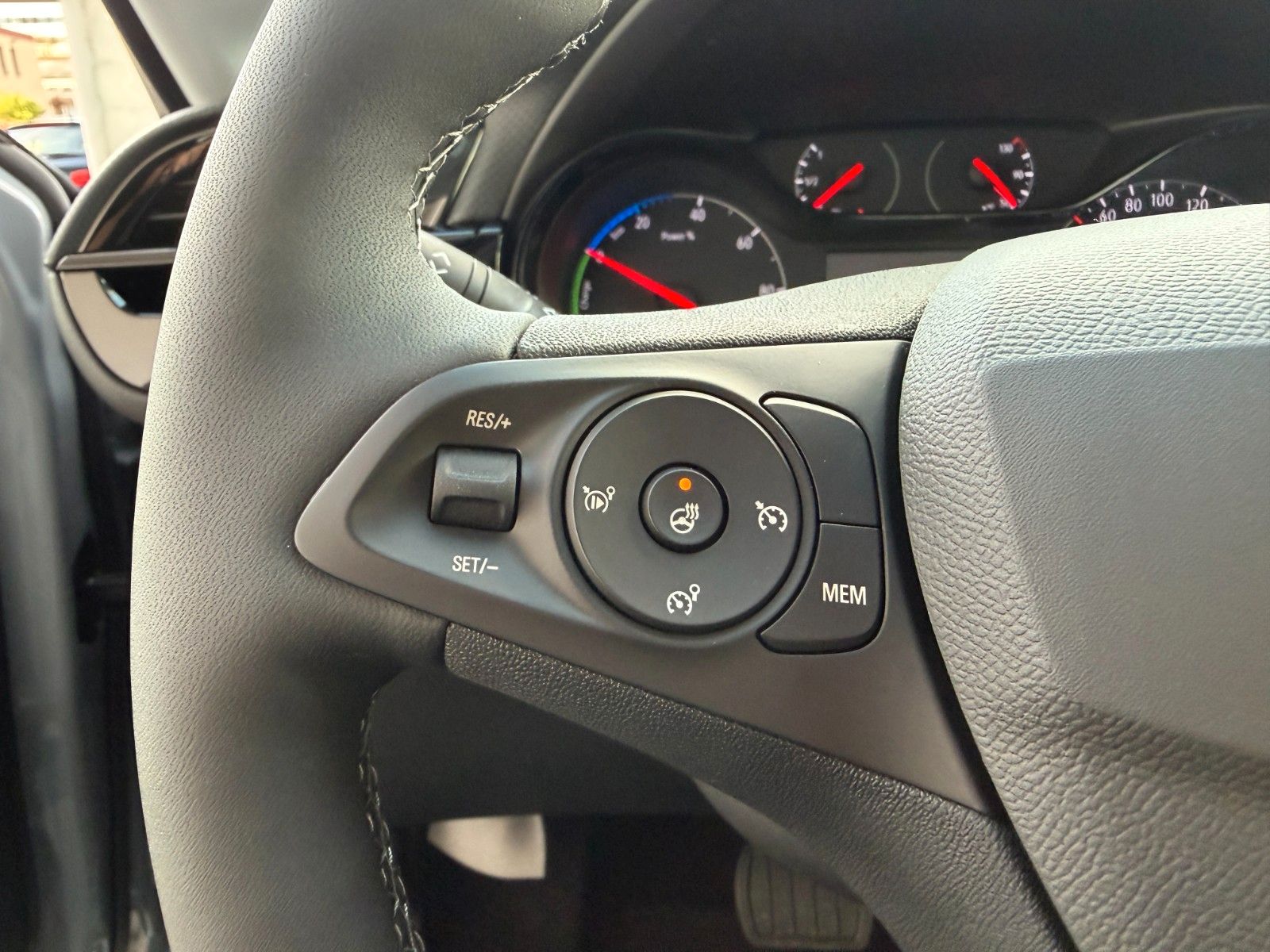 Fahrzeugabbildung Opel Corsa F Edition 110PS Hybrid Automatik/LED!