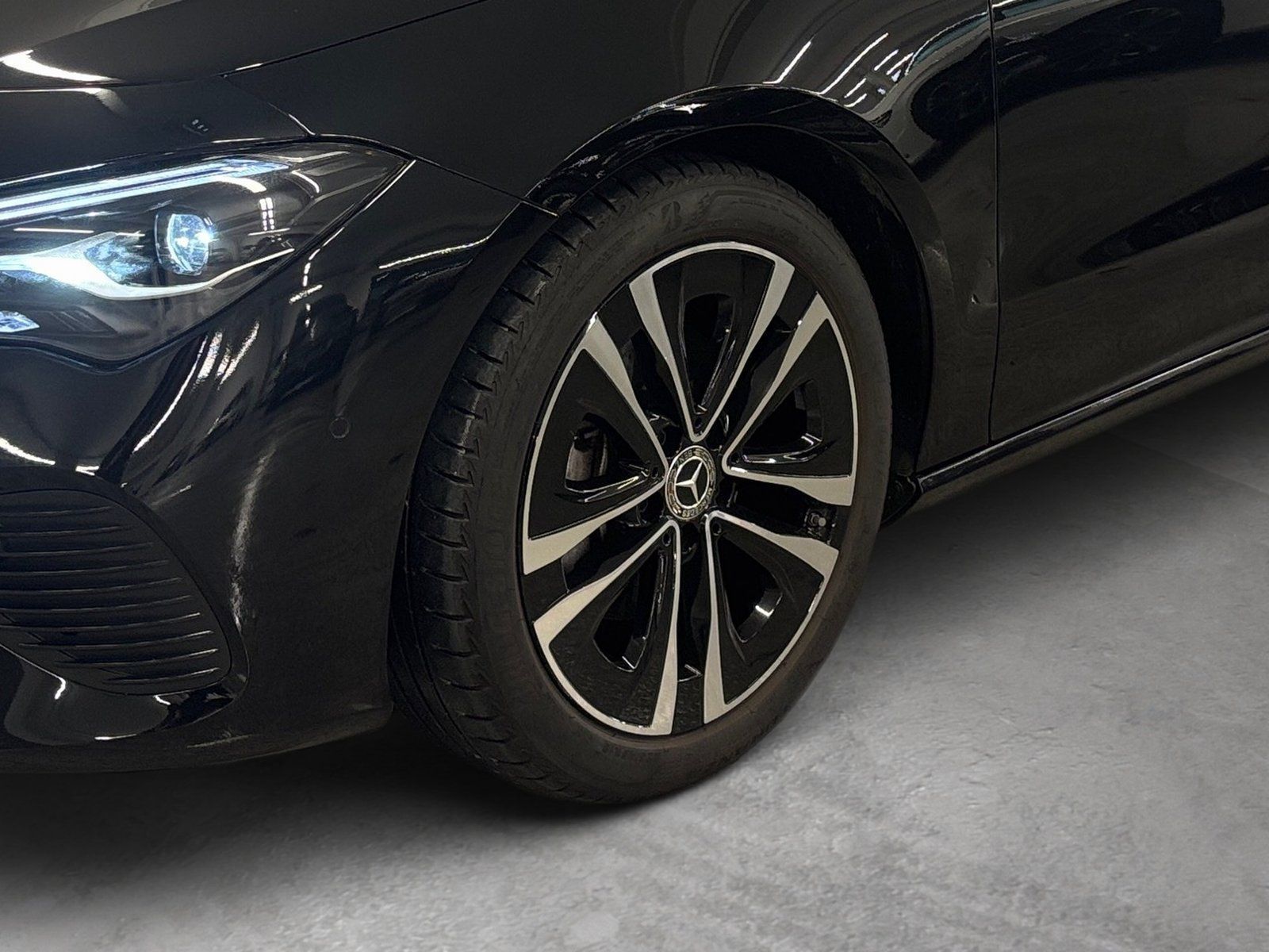 Fahrzeugabbildung Mercedes-Benz CLA 180 Progressive*LED*Kamera*MBUX*SHZ*Spurhalt