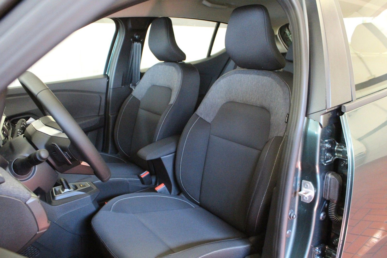 Fahrzeugabbildung Dacia Sandero Expression ECO-G 120 *Sitzhz*LPG*Kamera