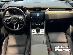 Foto Nummer 6: JAGUAR F-Pace