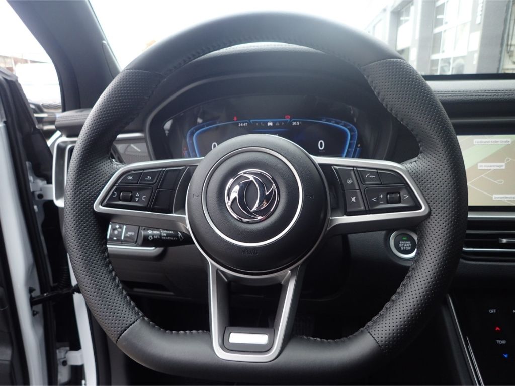 Fahrzeugabbildung DFSK Fengon 7 2.0 GDI 4x4 2,5t AHlast Navi PanoD 7Sit