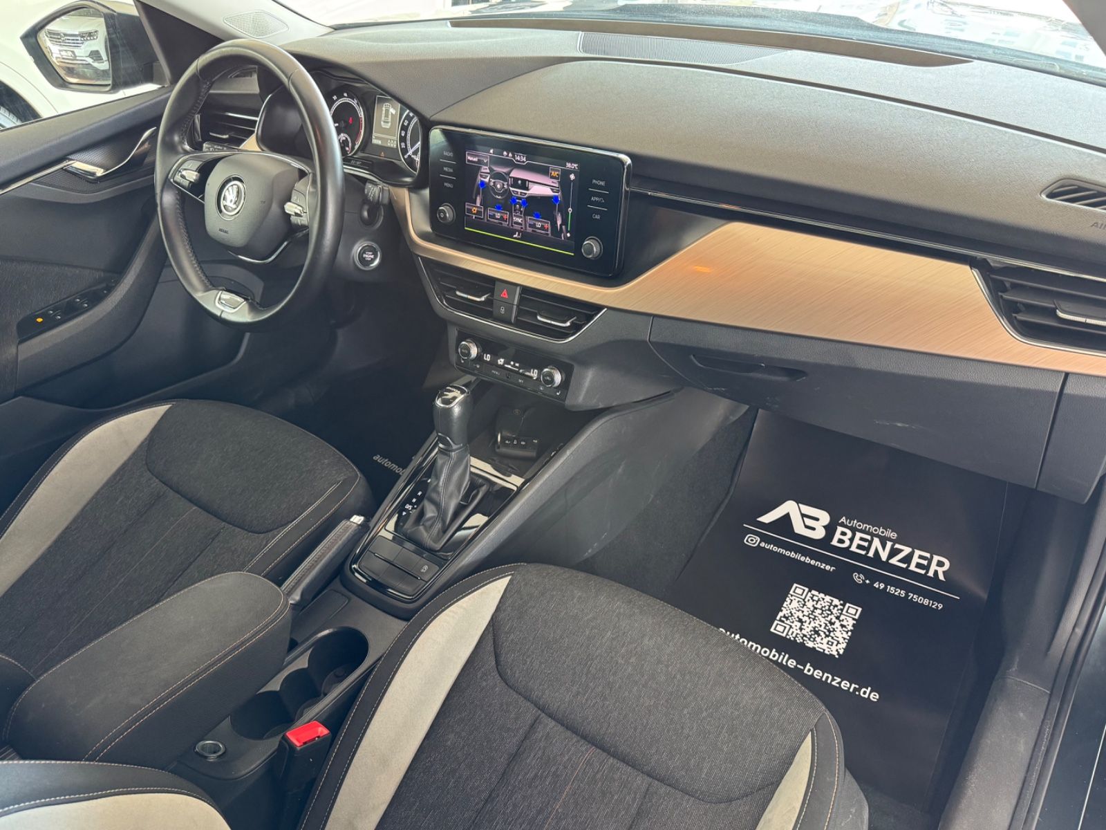 Fahrzeugabbildung SKODA Kamiq Style/HAGELSCHADEN/CarPlay/PDC/KLIMAAUTO/