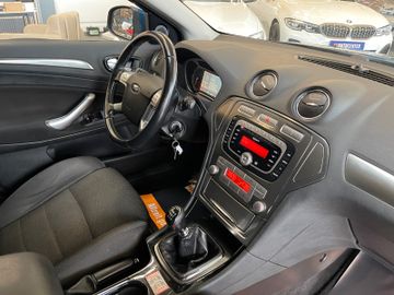 Ford Mondeo Turnier Titanium*Klima*AHK*TÜV*Freisprech