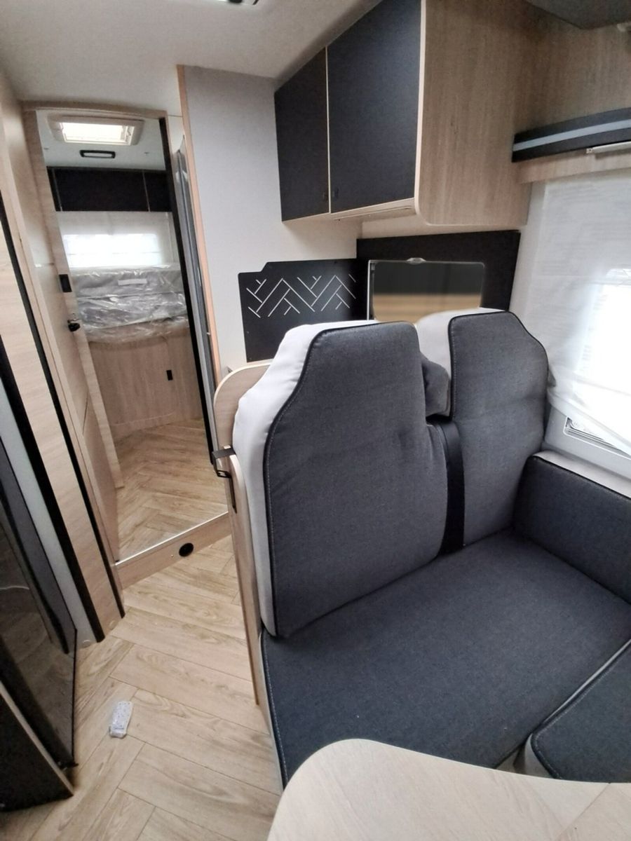 Fahrzeugabbildung Chausson Teilintegriert 724 Etape Line Peugeot 140 PS AHK