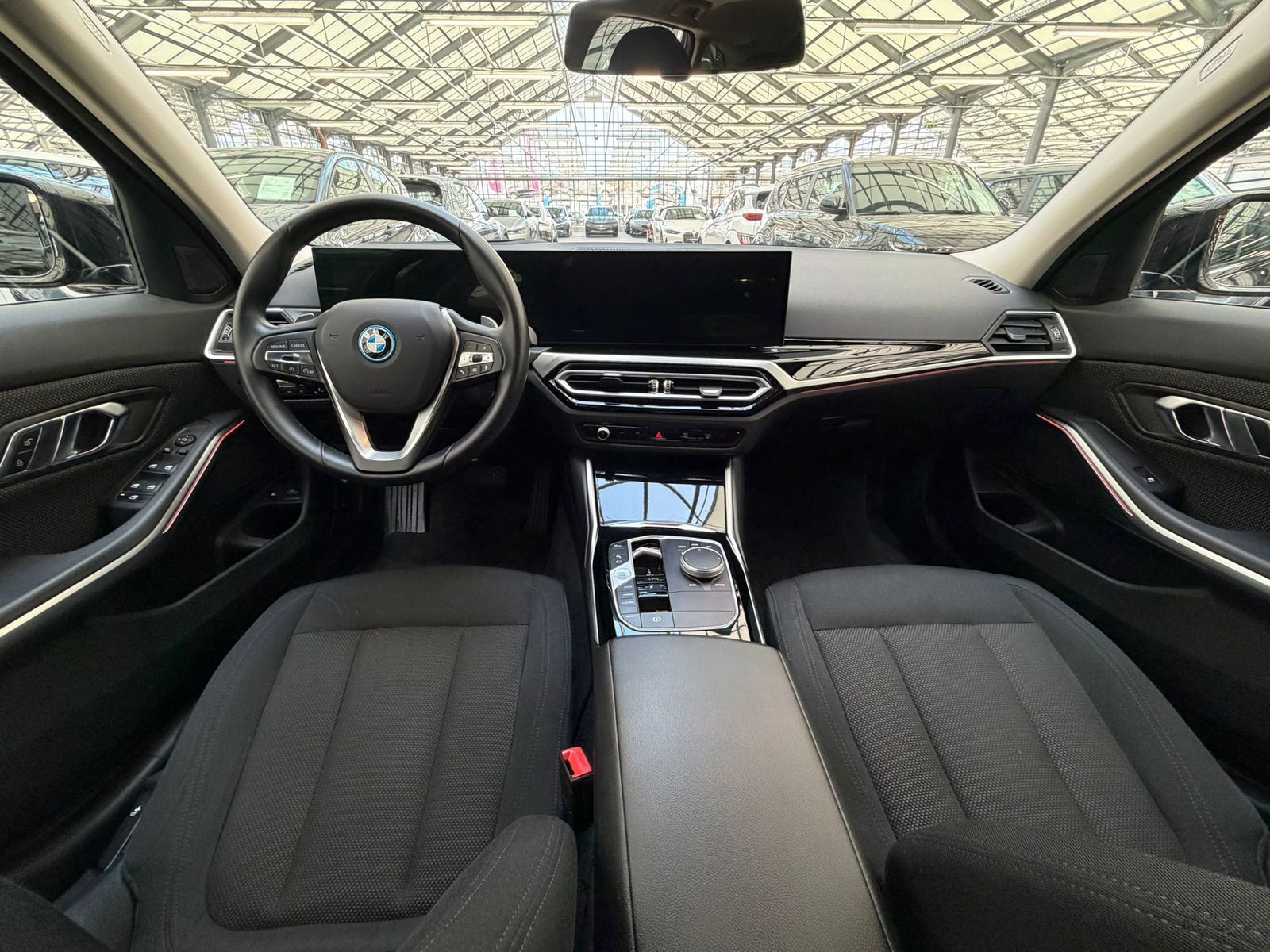 BMW 320 e   LED|ParkAssist|Sitzhzg foto 10