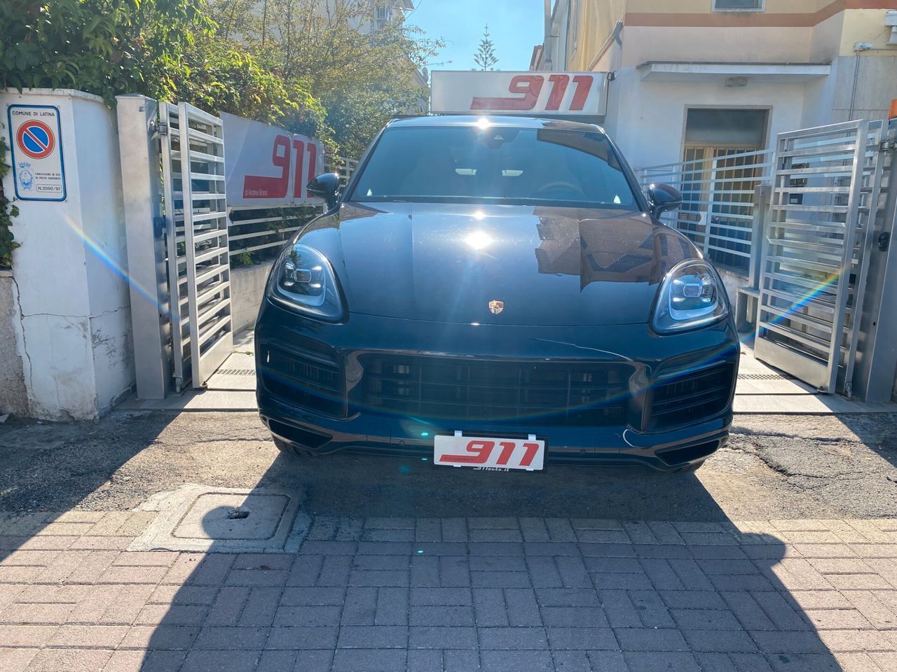 Porsche Cayenne Coupé 3.0 V6 E-Hybrid imagem 2
