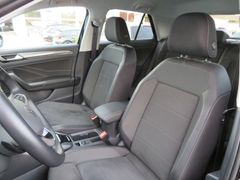 VW T-Roc 2.0 TDI Style DSG LED Nav Business Ahk Rfk VW T-Roc 2.0 TDI Style DSG LED Nav Business Ahk Rfk