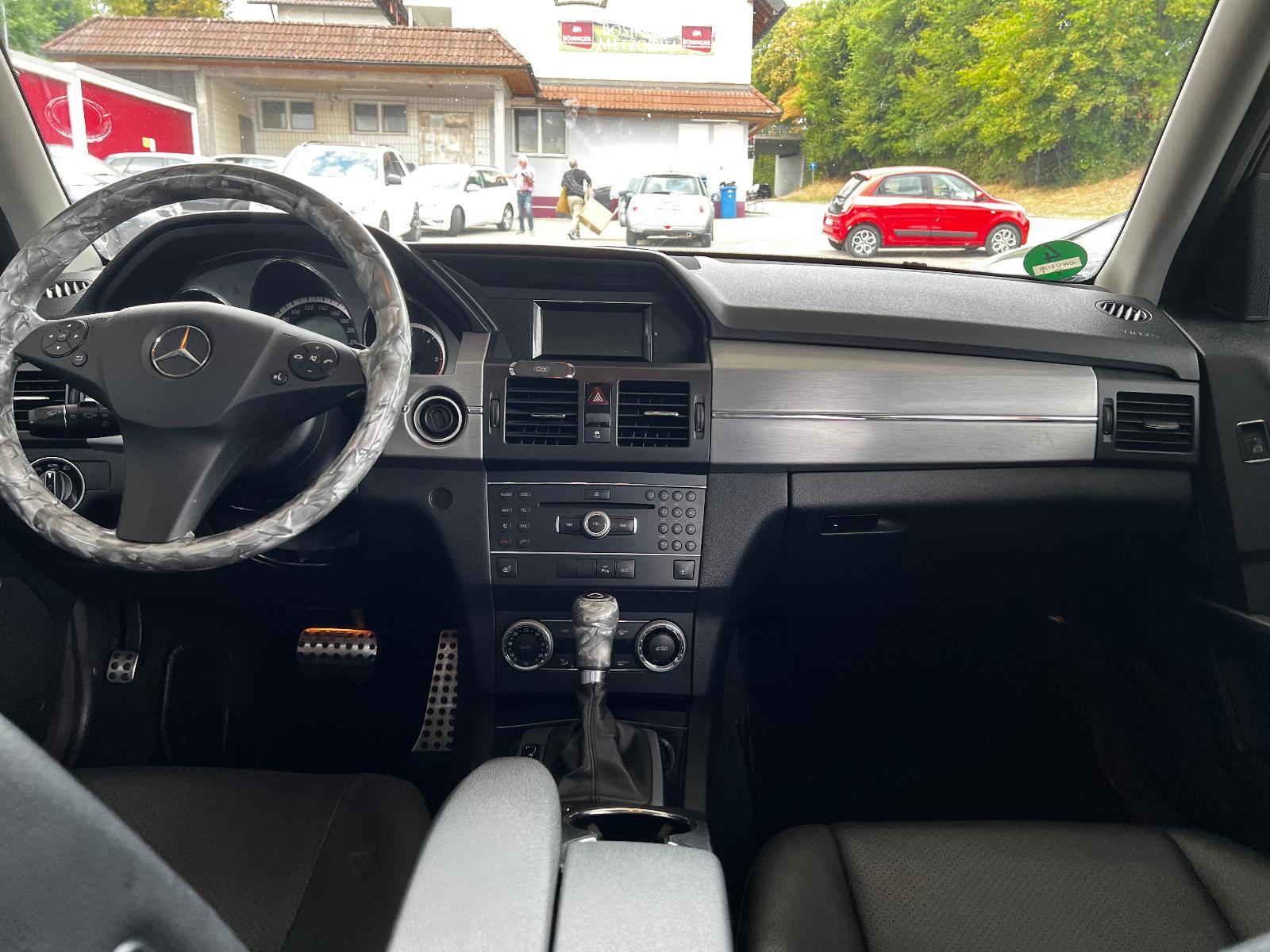 Mercedes-Benz GLK250 2012 — photo 20