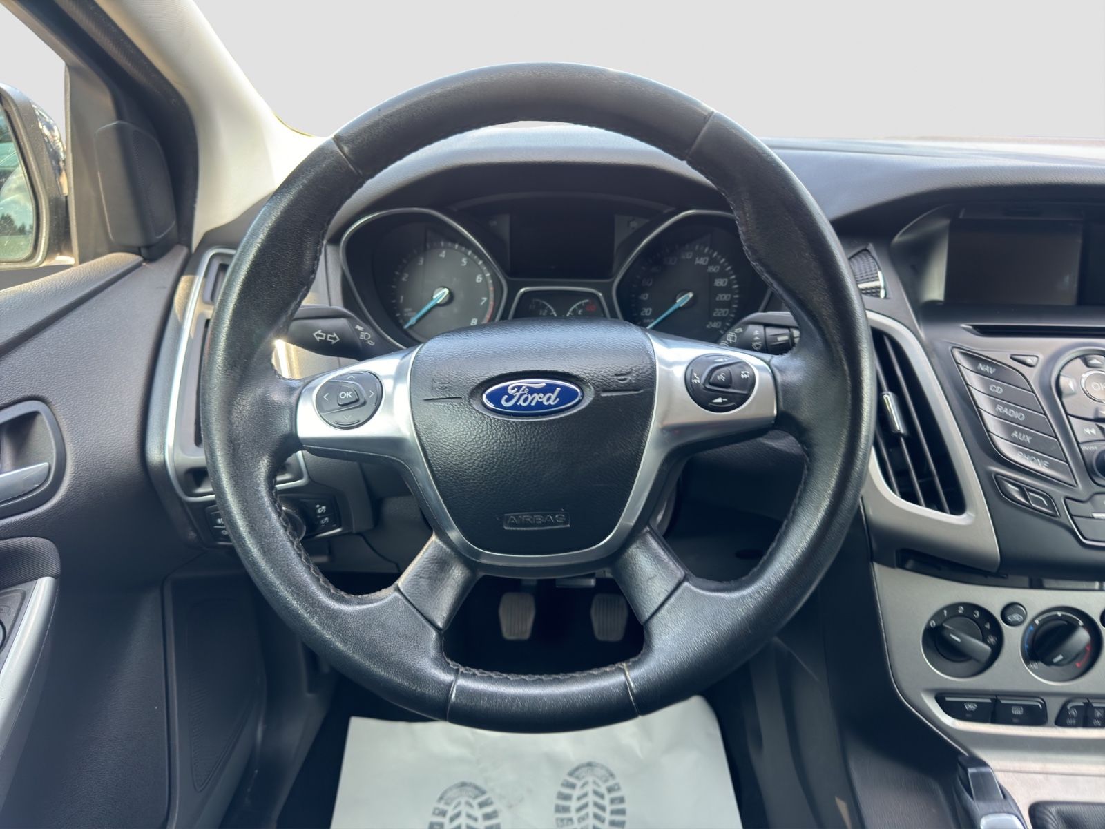 Fahrzeugabbildung Ford Focus Turnier Sync Edition/Klima./PDC/Navi