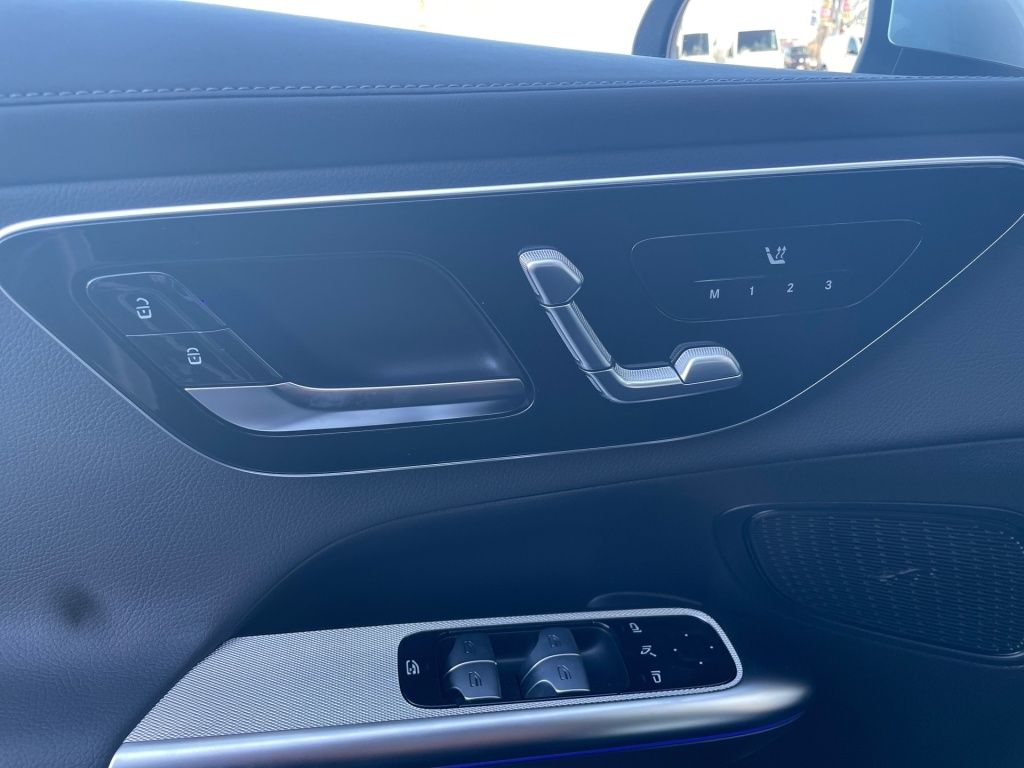 Fahrzeugabbildung Mercedes-Benz GLC 220 d 4MATIC +AMG+SOUND+PARK-PAKET+MEMORY+WI