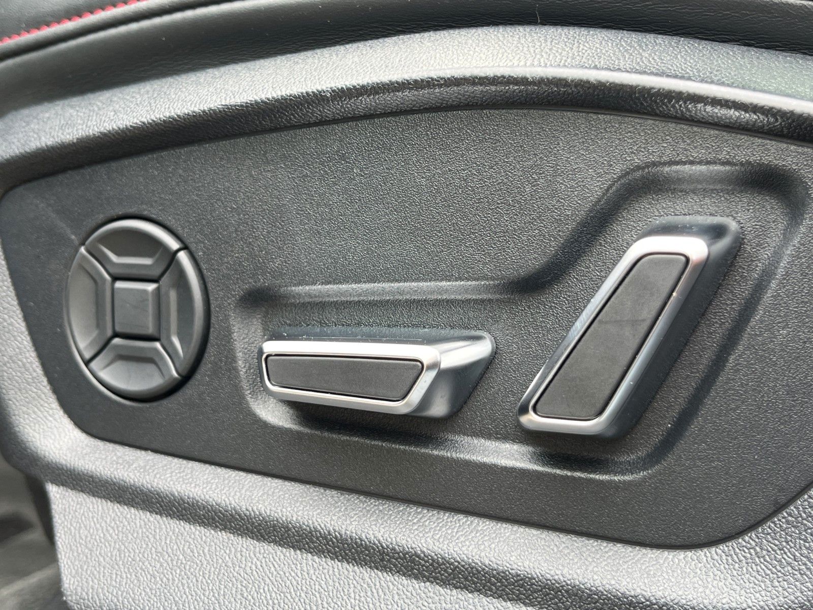 Fahrzeugabbildung Audi SQ7 4.0 TDI quattro*B&O*Pano*HuD*ViCo*LHZ*SHZ*