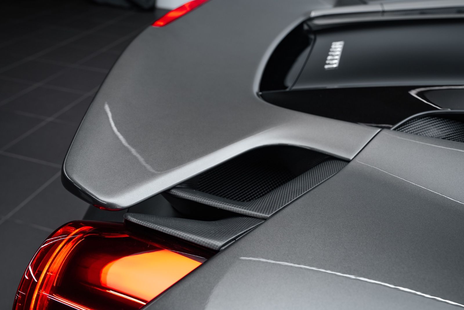 Fahrzeugabbildung Ferrari 488 Pista Spider CARBON/LIFT/1. HAND/STOCK/TOP