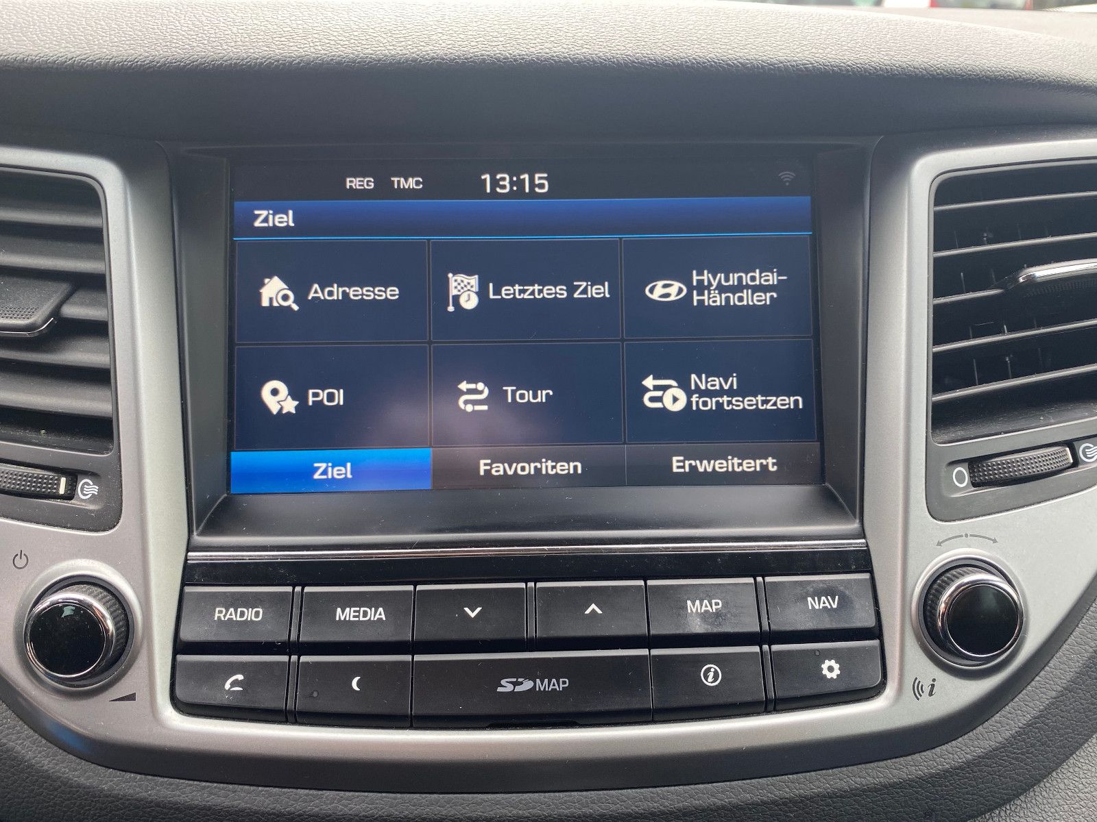 Fahrzeugabbildung Hyundai Tucson Advantage 1,6 TGDI *Sitzheizung
