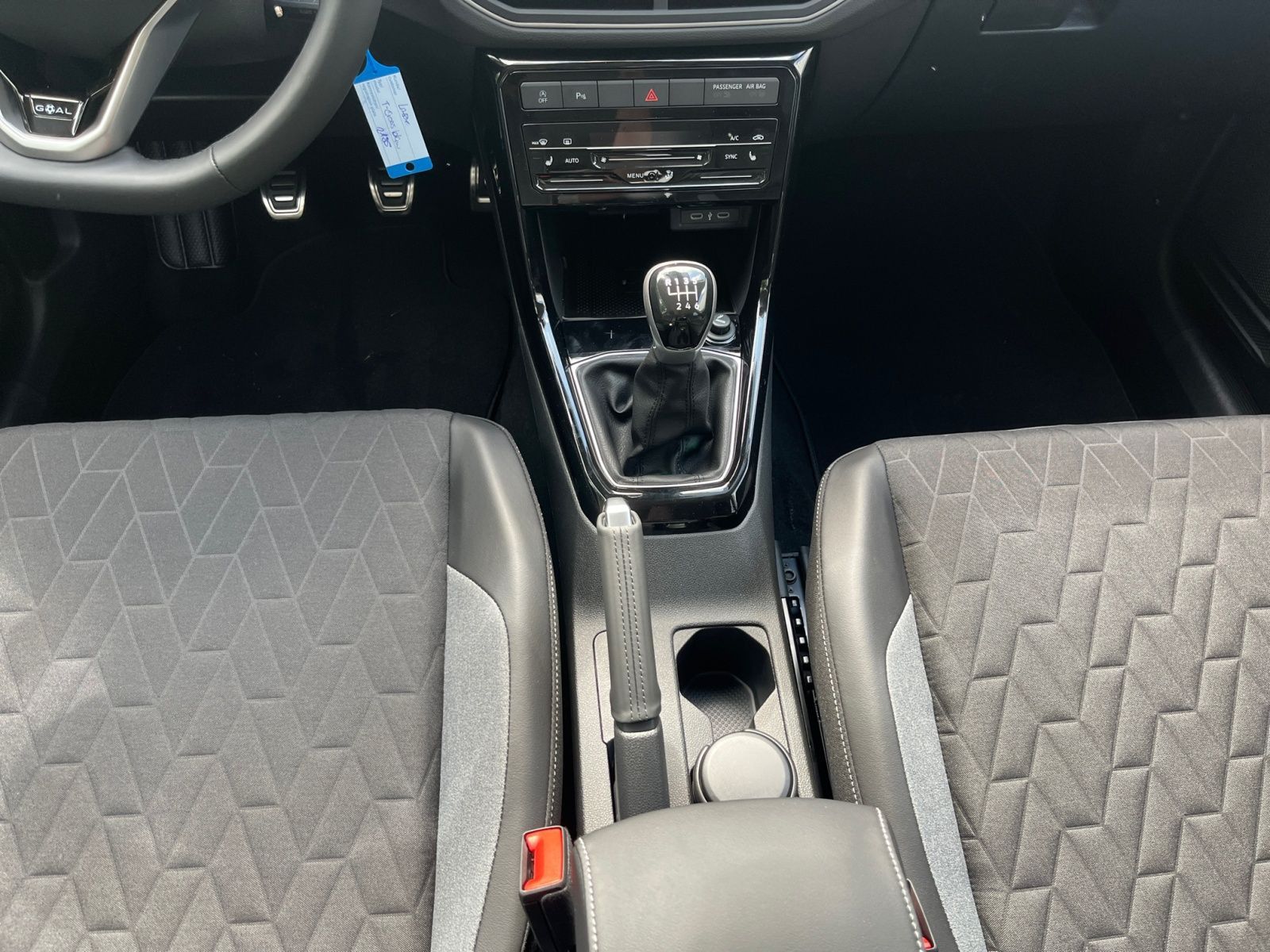 Volkswagen T-Cross - Bild 9
