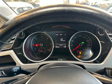 MYAUTOCENTER – Gebraucht- und Jahreswagen mit Werkstattservice in Pfaffenhofen Volkswagen Touran Comfortline BMTStart-Stopp *7 Sitzer*ACC