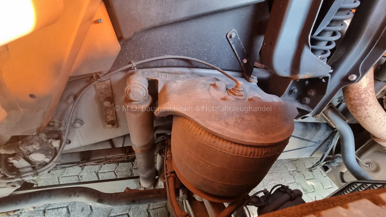 Fahrzeugabbildung Mercedes-Benz 2633 Econic EEV / AC / ZSA / Retarder / 6x2