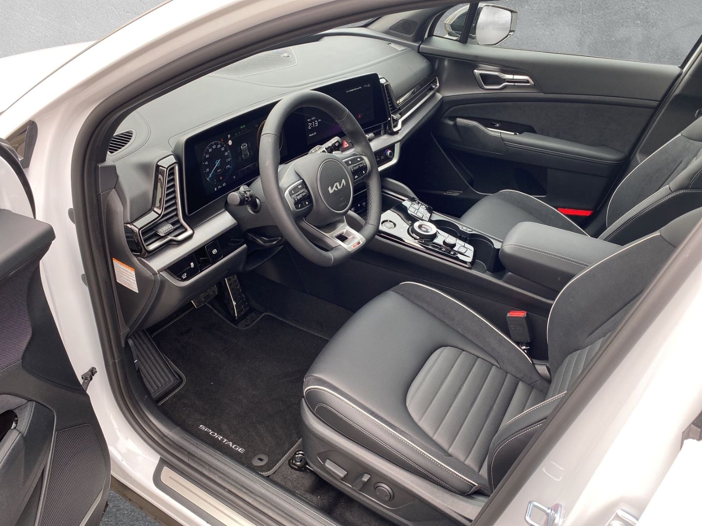 Fahrzeugabbildung Kia Sportage GT-LINE 4WD 1.6 T-GDI MILD-HYBRID *SOUN